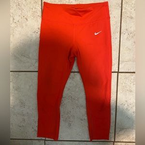 DRI-FIT NIKE | Plain Vibrate Red Athletic Leggings Size Small